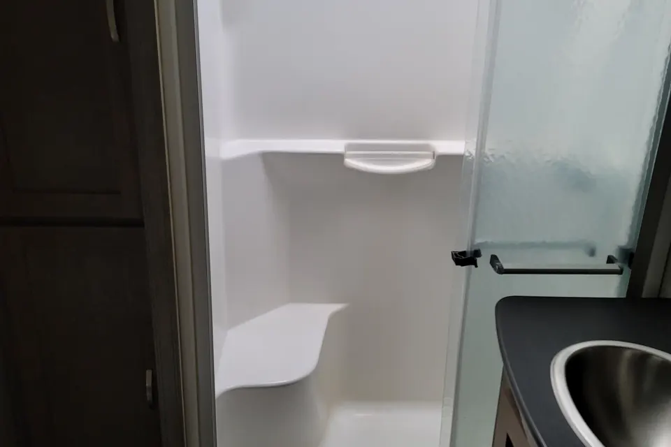 Tara Keystone  Sprinter limited  Fifth Wheel