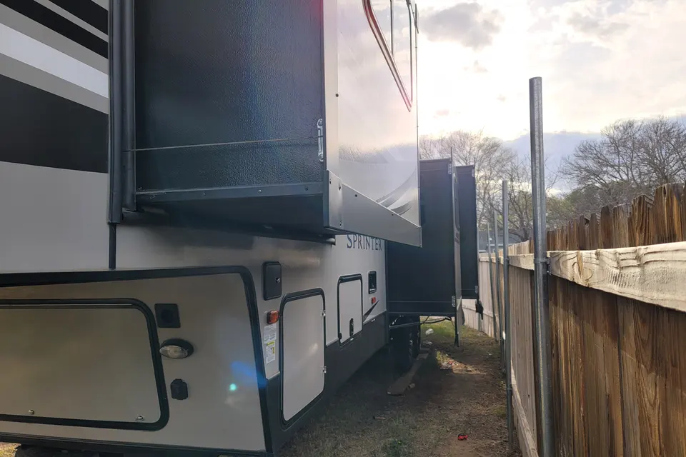 Tara Keystone  Sprinter limited  Fifth Wheel