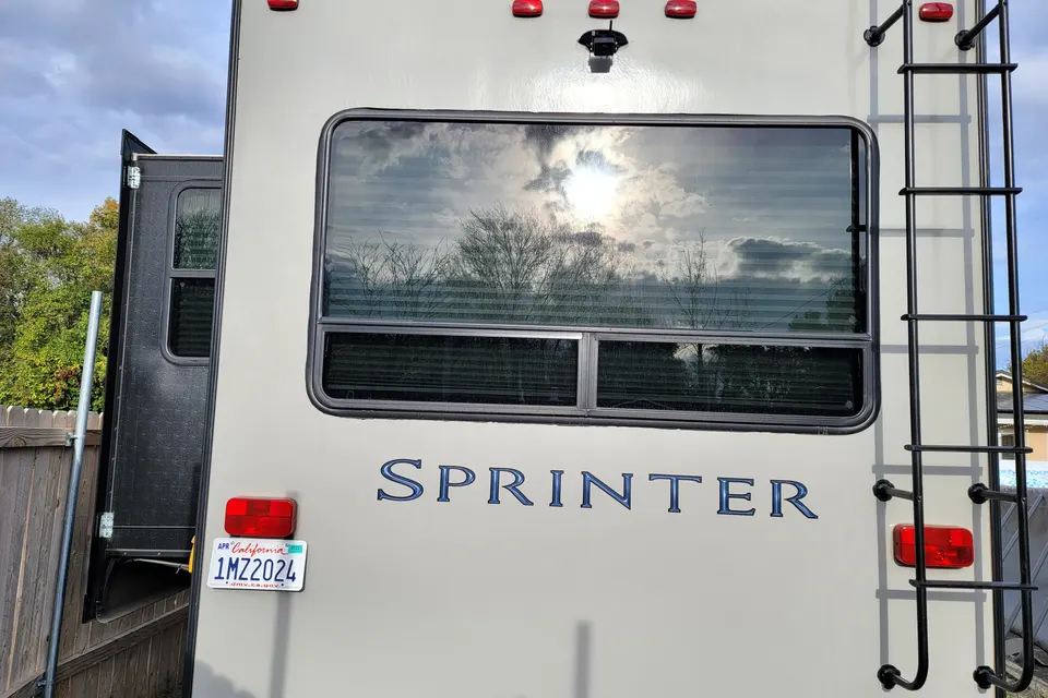 Tara Keystone  Sprinter limited  Fifth Wheel