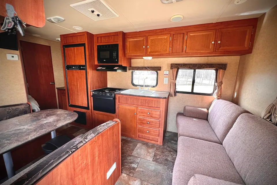 Melissa's 2013 Jayco 264 BH Travel Trailer