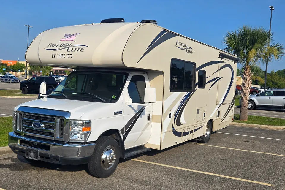 Ryan's Thor Motor Coach Freedom Elite 26HE Class C