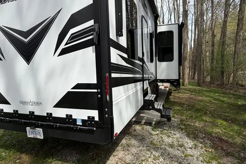Karen's Grand Design 395ms Fifth Wheel