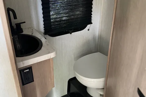 Karen's Grand Design 395ms Fifth Wheel