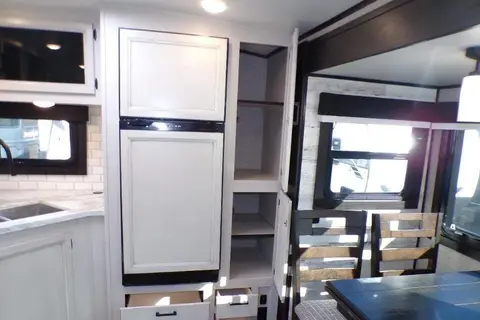 Andre's Jayco Whitehawk 27RK Travel Trailer