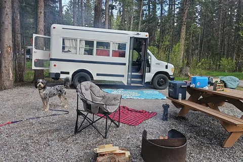 Pamela's Mountain Skoolie