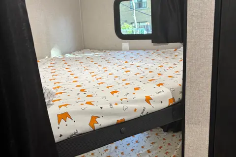 Daniela's Starcraft StarCraft autumn ridge signature 26BH Travel Trailer