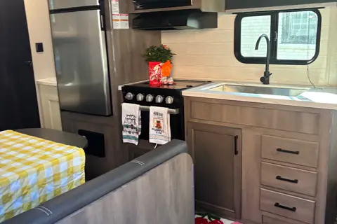 Daniela's Starcraft StarCraft autumn ridge signature 26BH Travel Trailer