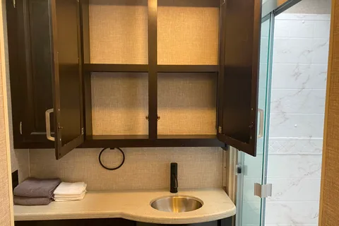 Adventure awaits you in this beautiful Jayco RV