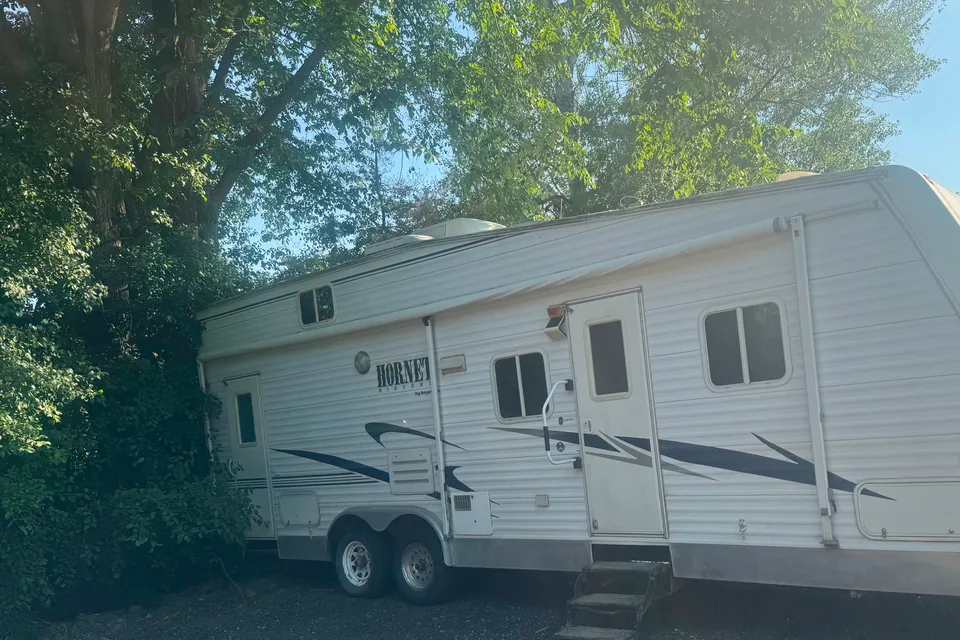 andrew's Keystone Hornet Toy Hauler