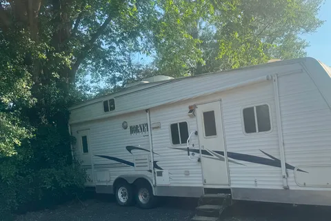 andrew's Keystone Hornet Toy Hauler