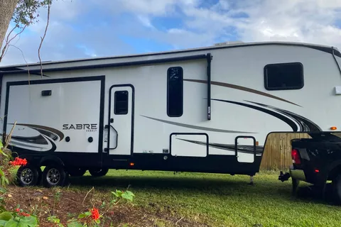 Hannah's Forest River Sabre Fifth Wheel
