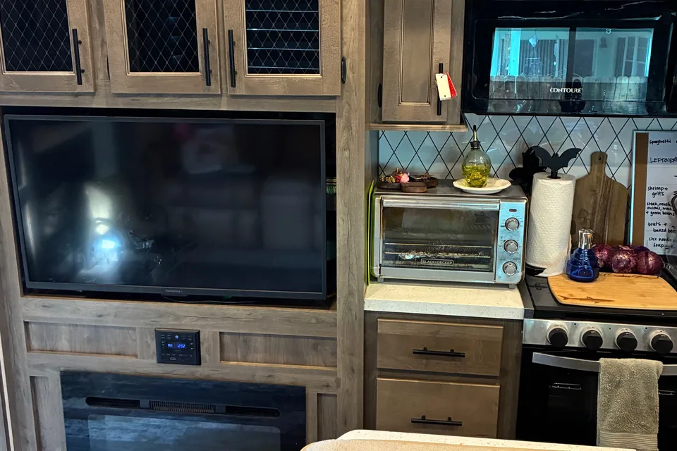 Hannah's Forest River Sabre Fifth Wheel