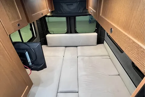 Kate's Happy Camper Van-FULLY-EQUIPPED CLASS B, bike-ready!