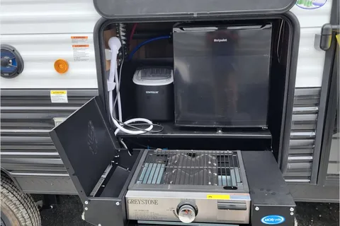Orchard Grove Grey Wolf 26DBH Travel Trailer