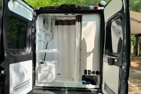 Festival friendly, Thor Motor Coach Scope 18M Class B