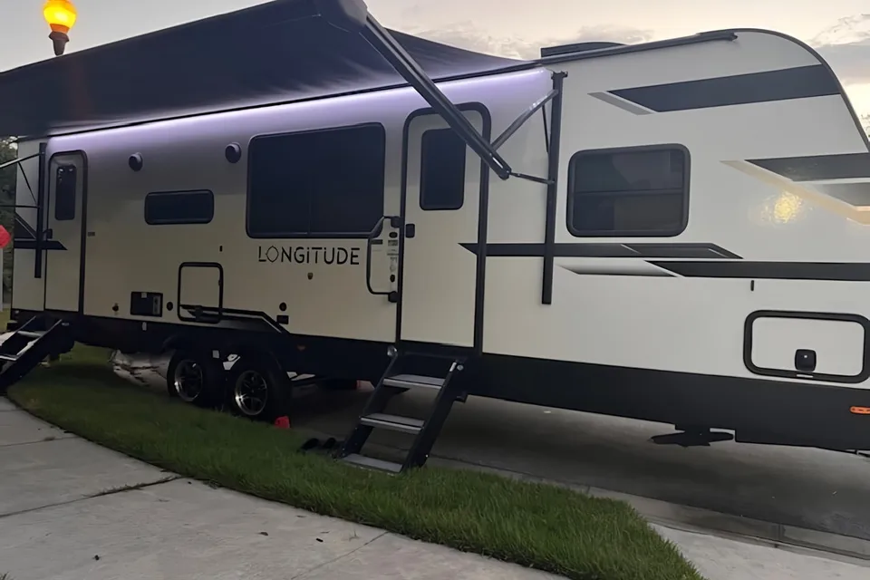 Glamp in Style — 2024 Longitude 285BH with Dual AC & Bunks!