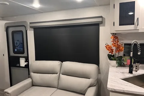 Glamp in Style — 2024 Longitude 285BH with Dual AC & Bunks!