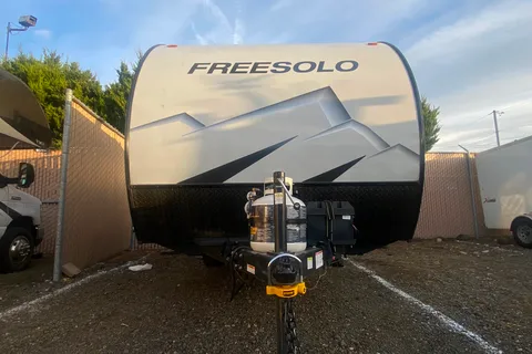 2021 Braxton Creek Free Solo Din Travel Trailer