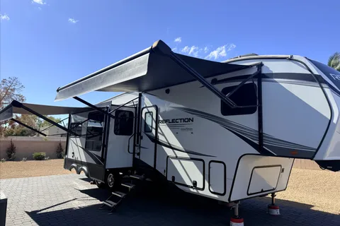 Jillian's Grand Design Reflection 311BHS Fifth Wheel