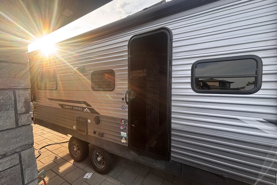Meric's Coachmen Catalina EPIC221 Travel Trailer