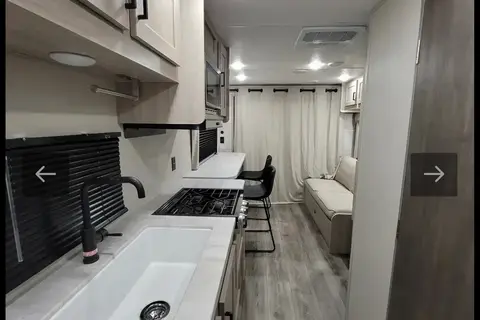 Meric's Coachmen Catalina EPIC221 Travel Trailer