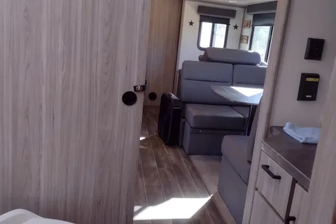 RV Bunkhouse: Bath and Half: Delivery Only ($85) Fully Equipped: No Prep Fee