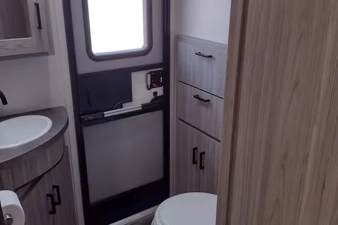 RV Bunkhouse: Bath and Half: Delivery Only ($85) Fully Equipped: No Prep Fee