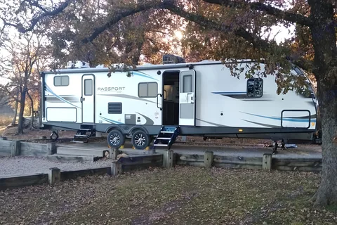 RV Bunkhouse: Bath and Half: Delivery Only ($85) Fully Equipped: No Prep Fee