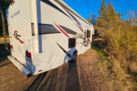Adam's Thor Motor Coach Four Winds Class C