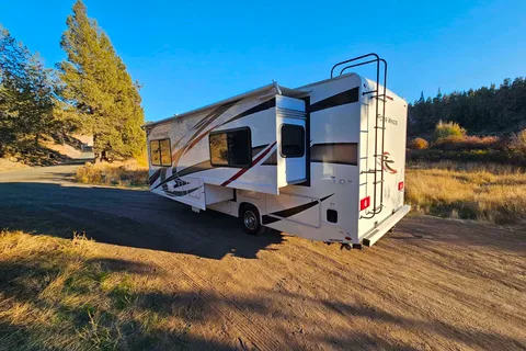 Adam's Thor Motor Coach Four Winds Class C