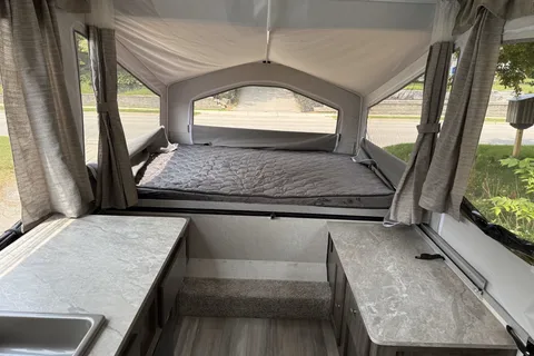 Wilkins Roaming RVs Flagstaff 228LTD Tent Trailer