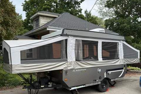 Wilkins Roaming RVs Flagstaff 228LTD Tent Trailer