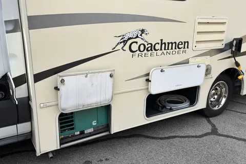 Lionel's Coachmen Freelander Micro 20CB Class C