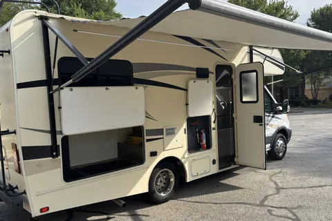 Lionel's Coachmen Freelander Micro 20CB Class C