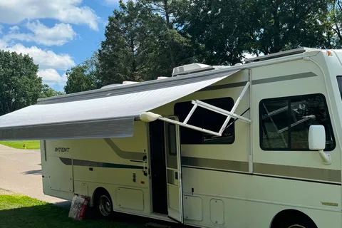 PARADISE ON WHEELS
