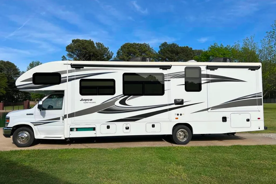 [45] Stress Free RVs - 2019 - Class C - Greyhawk - Easy driving