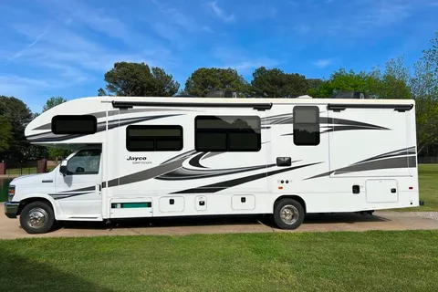 [45] Stress Free RVs - 2019 - Class C - Greyhawk - Easy driving
