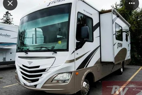  2011 Fleetwood Storm Class A 32ft
