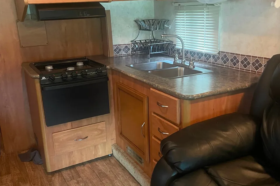  2011 Fleetwood Storm Class A 32ft