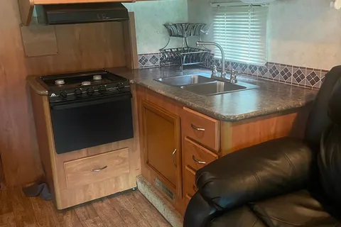  2011 Fleetwood Storm Class A 32ft