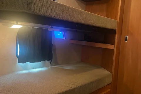  2011 Fleetwood Storm Class A 32ft