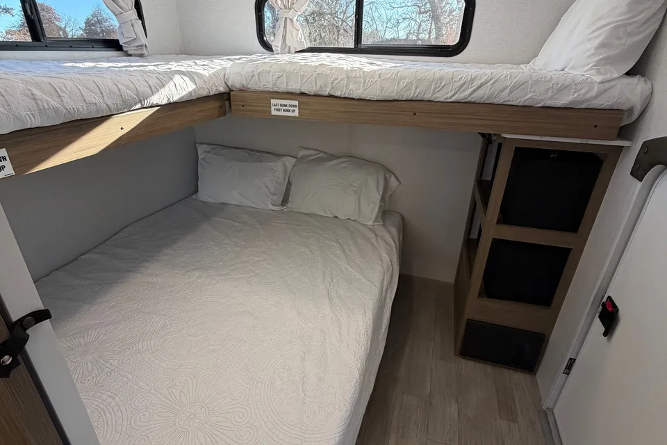 2026 Luxurious 2 Bedroom bunkhouse