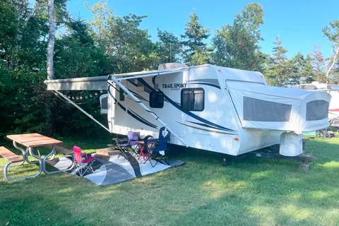 Cozy Camping Hybrid