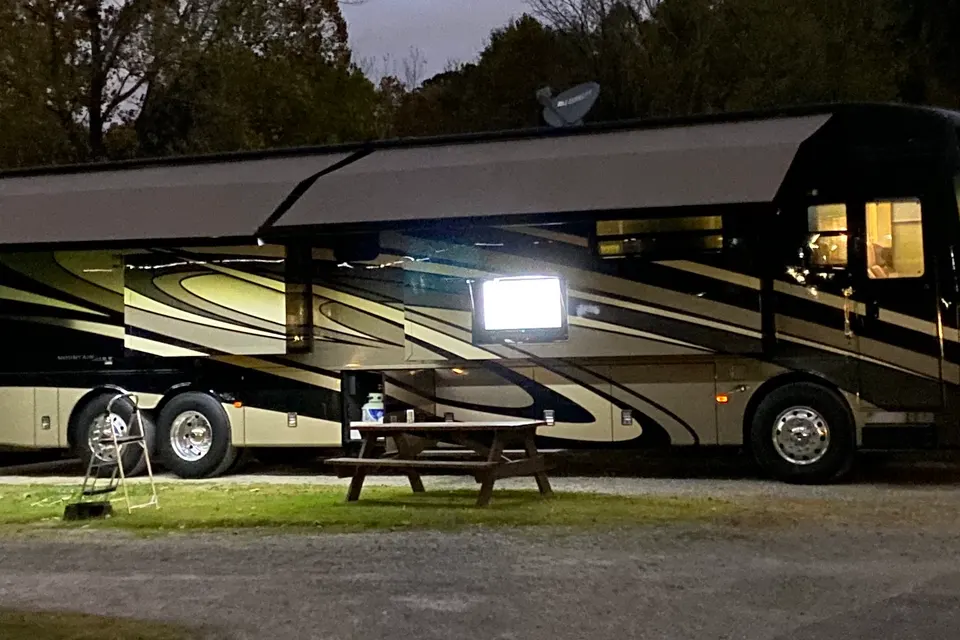Newmar Mountain Aire 45’ Mobile Mansion