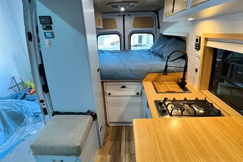 Scenic Vans' "The Aspen" - Unlimited Mileage