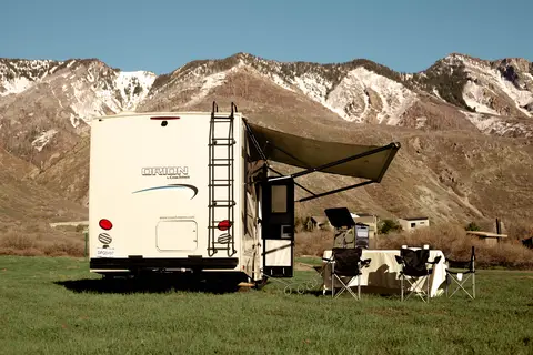 FLEXIBLE TIMES! Best MPG, easy to drive and park