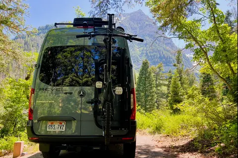 Air conditioned & Starlink® internet equipped "Grizzly" REVEL®