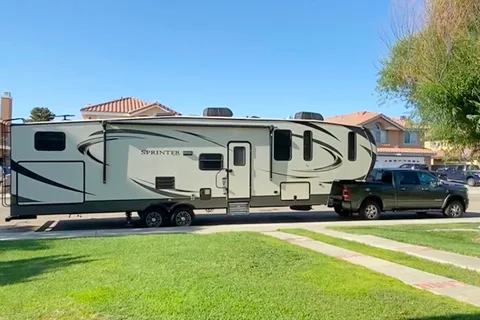 Keystone Sprinter Bunkhouse Gooseneck 5th Wheel
