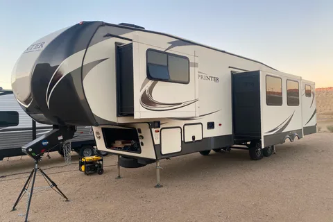 Keystone Sprinter Bunkhouse Gooseneck 5th Wheel