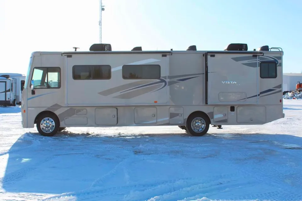 Alex's Winnebago Vista XL Class A